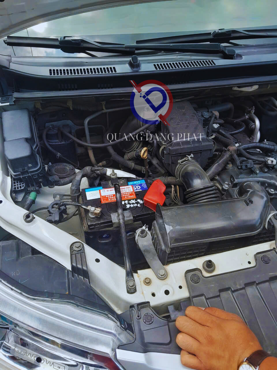 ac-quy-xe-toyota-avanza