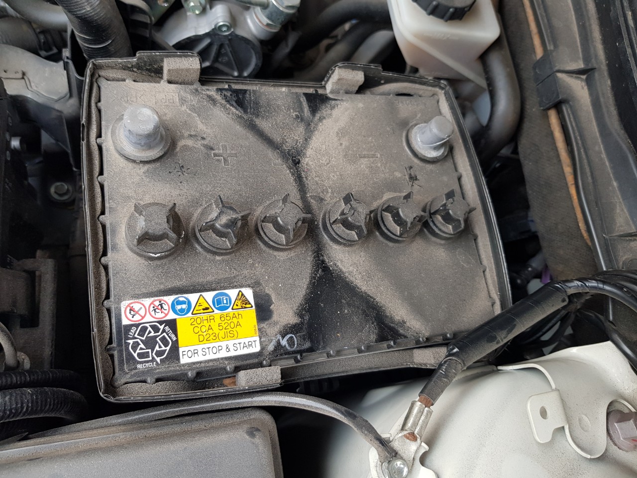  binh-ac-quy-theo-xe-mazda-cx5