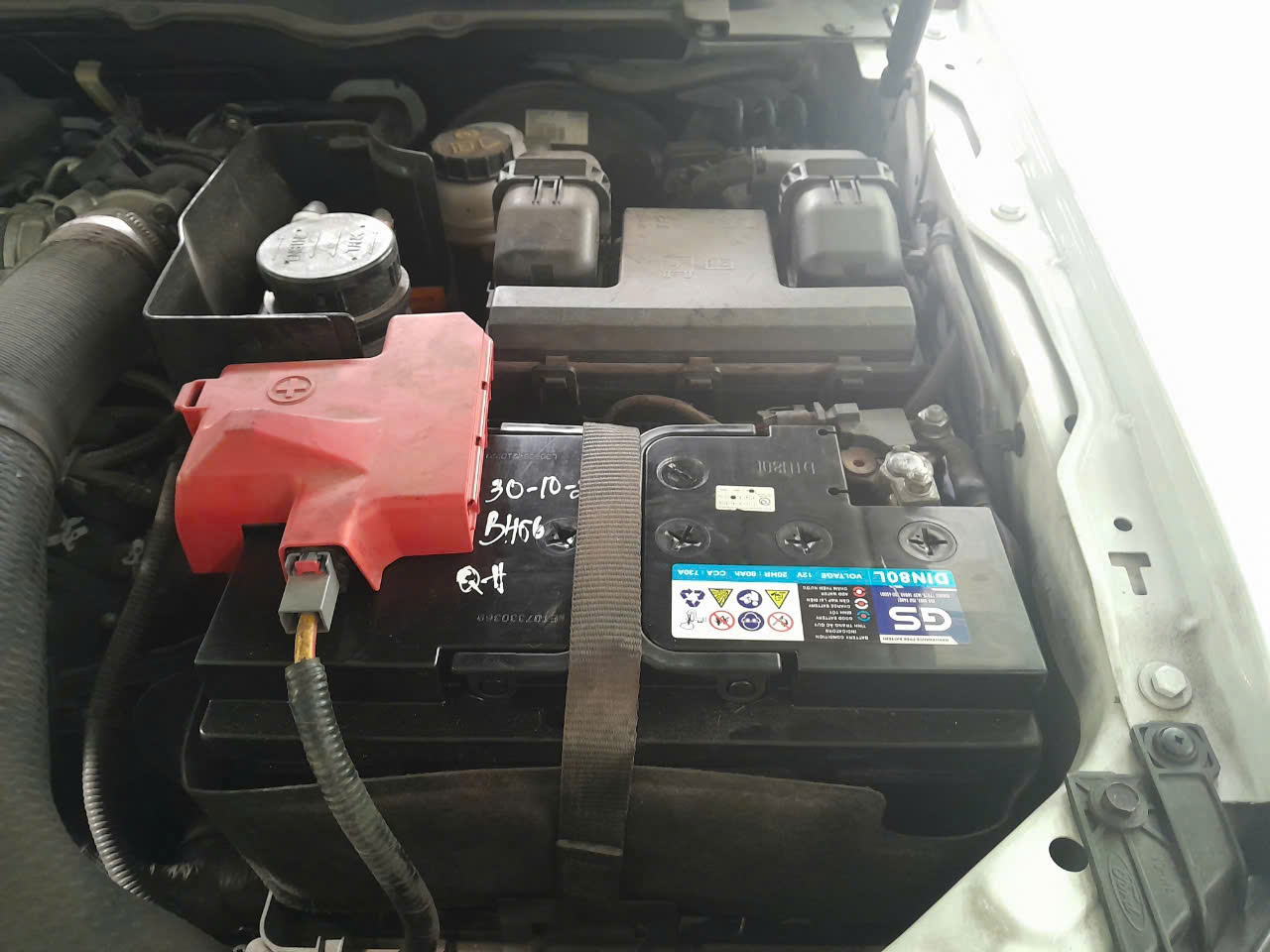 ac-quy-gs-din80-thay-xe-ford-ranger