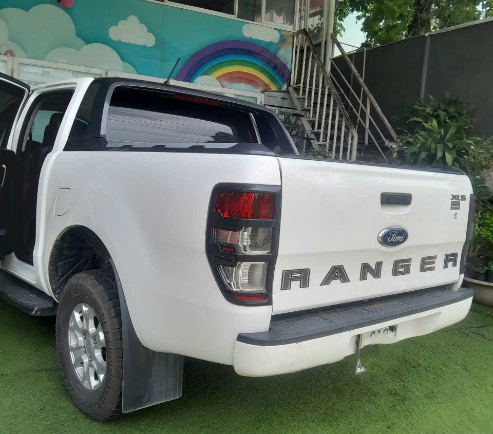 thay-ac-quy-xe-ford-ranger-xls